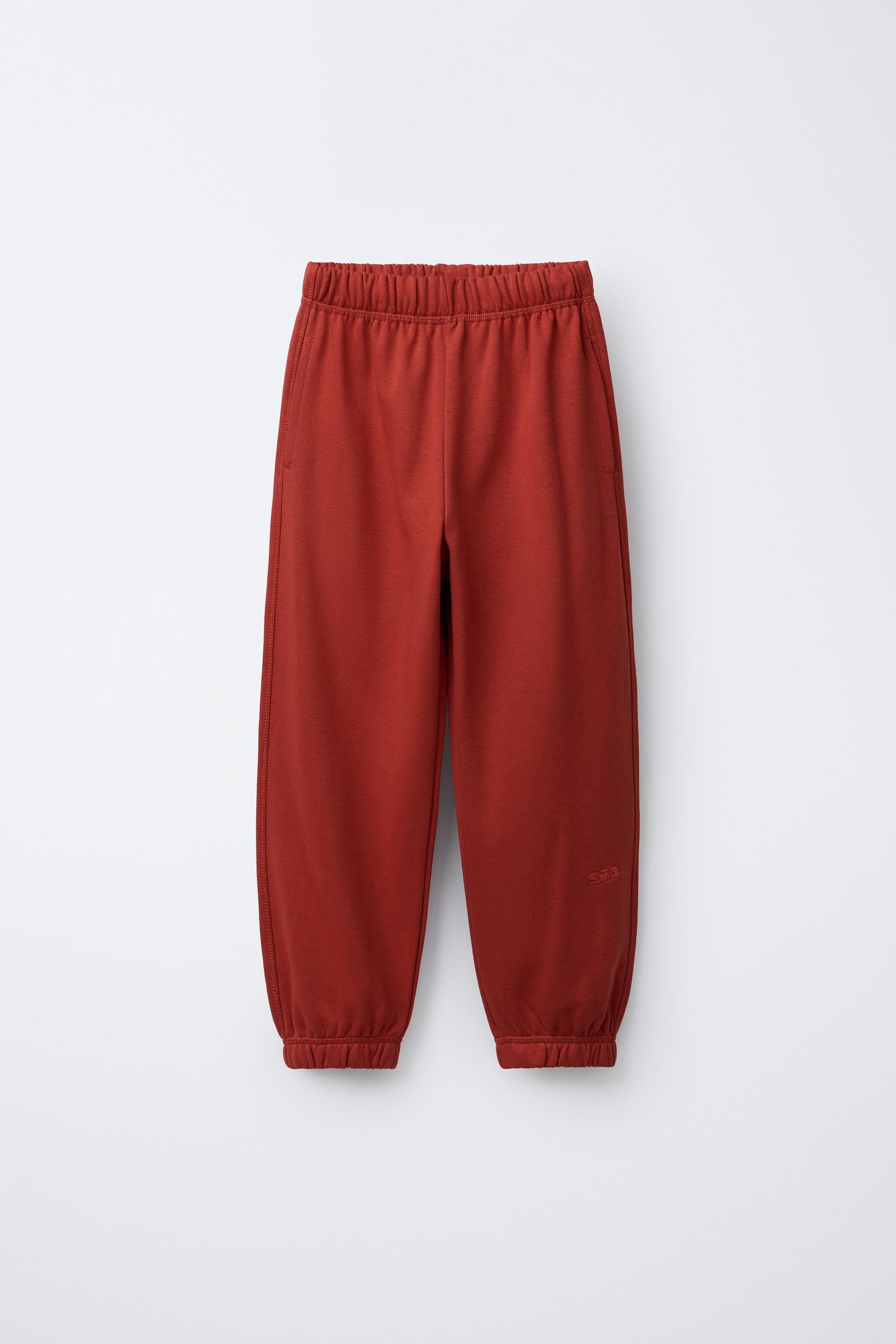 EMBROIDERED SWEATSHIRT AND JOGGER PANTS SET